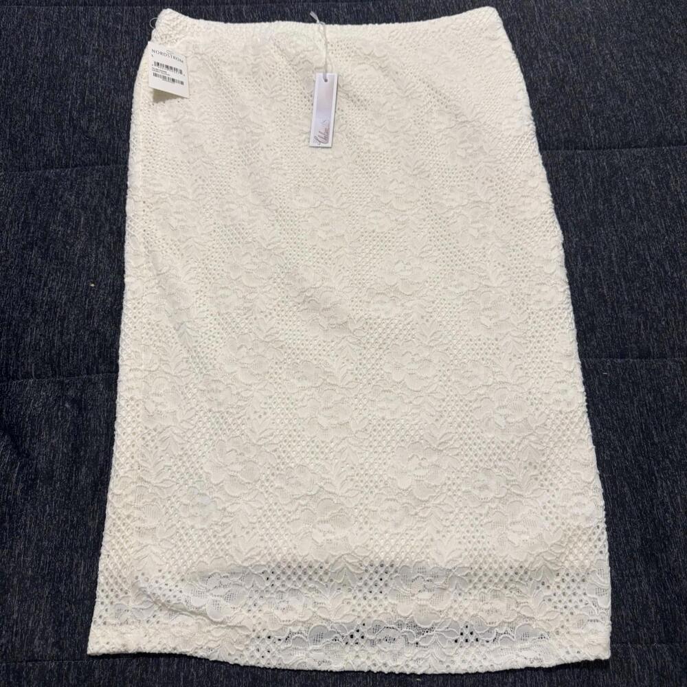 Chelsea 28 Ivory Floral Pencil Skirt Size Large Boho Crocheted Style With Liner
